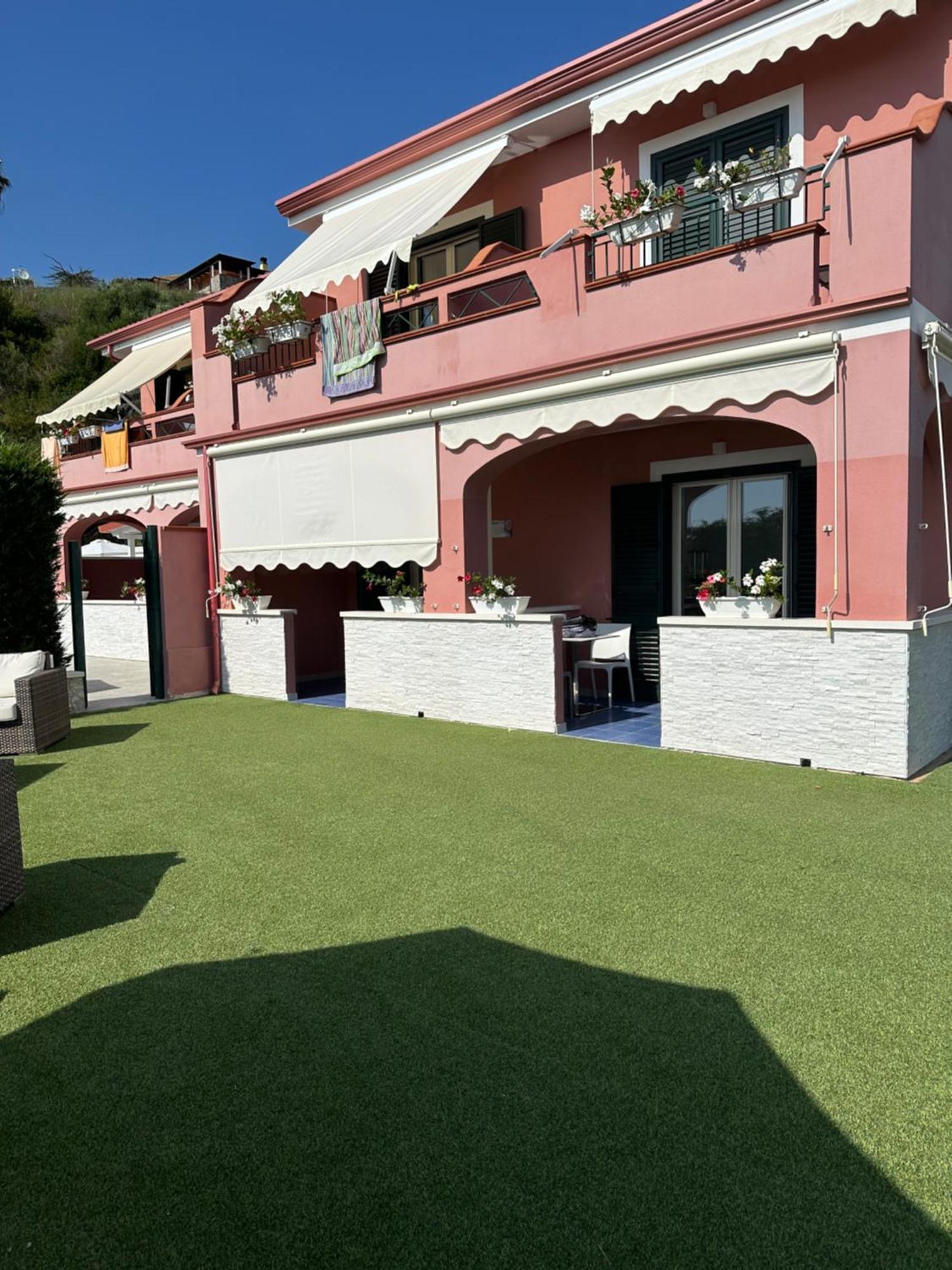 B&B Villa Fabrizia Diamante Bagian luar foto