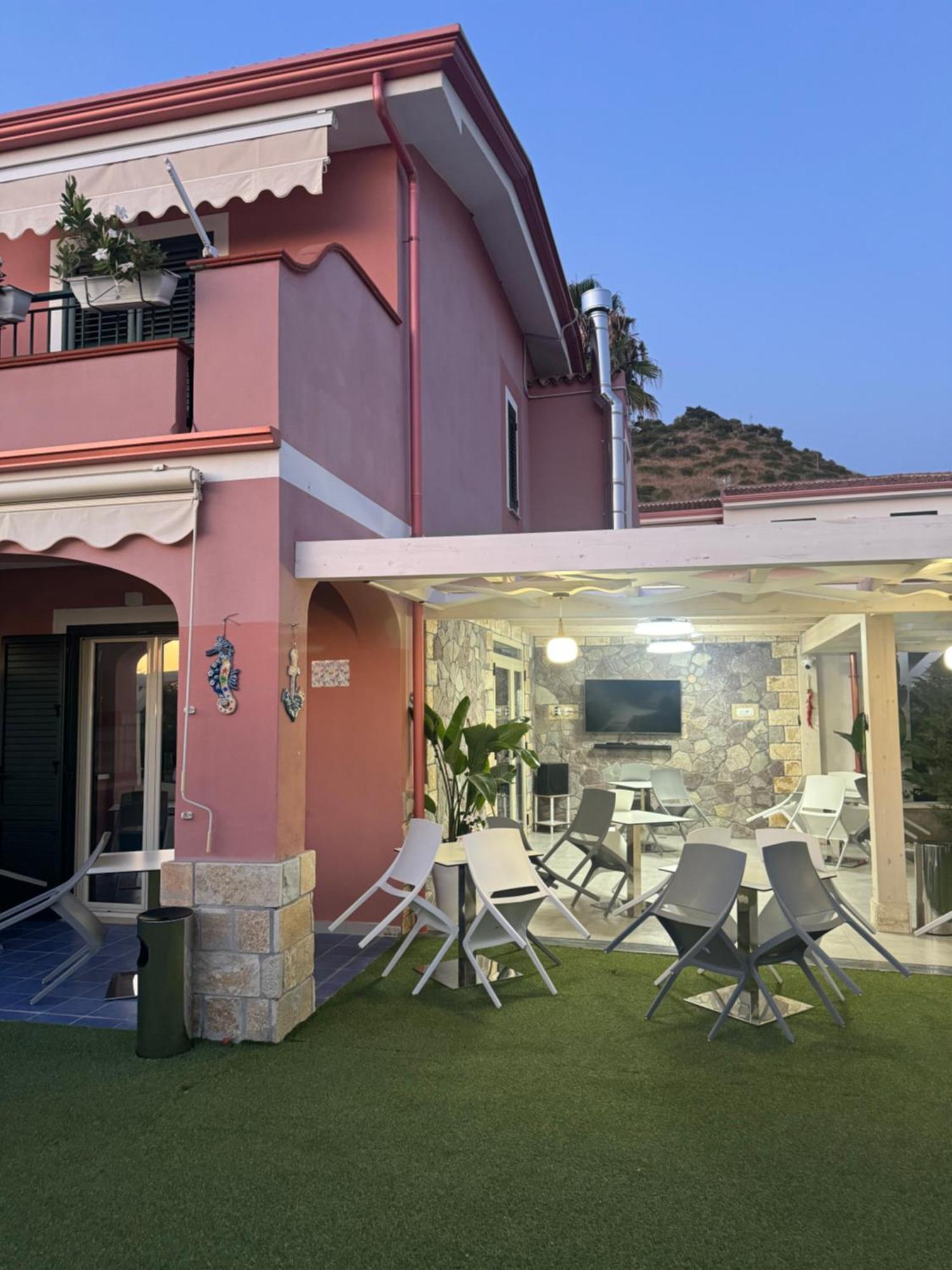 B&B Villa Fabrizia Diamante Bagian luar foto